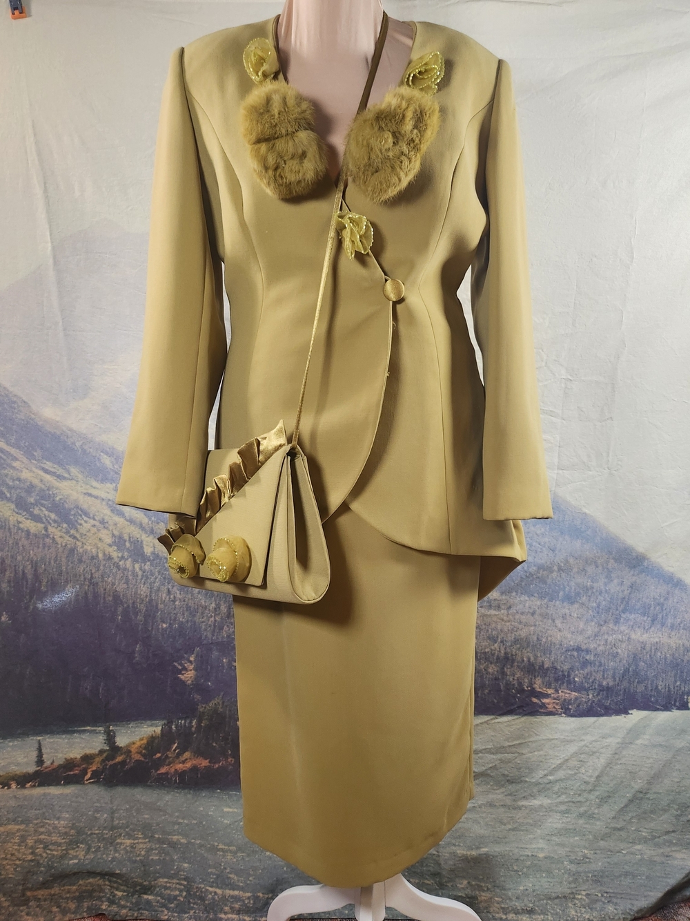 Midnight Velvet Chartreuse Green Pencil Fur Puff Skirt Suit With Bag Sz 10